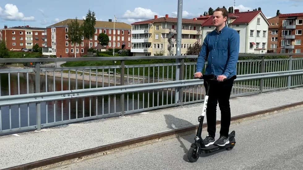 Nu är de första elsparkcyklarna på plats i Skellefteå.