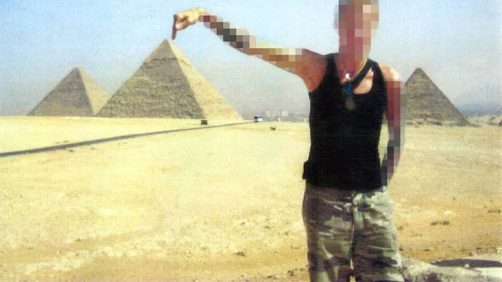 Den tidigare dömda rullstolsmannen. Även under hans rättegång användes en bild från Giza som bevis.