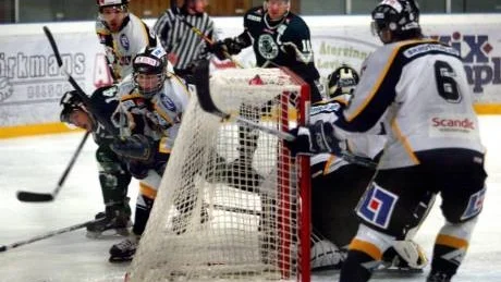 Derby. Sudret föll med 2-4 i derbymatchen mot Visby Roma i går.Foto: henrik radhe