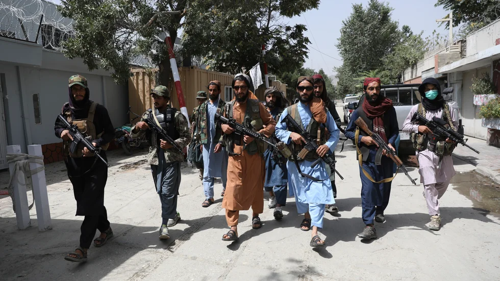 Talibaner patrullerar omigen gatorna i Afghanistans huvudstad Kabul.