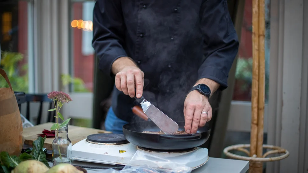 Det råder stor brist på bland annat utbildade kockar och hotell- och kökspersonal.