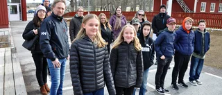 De får inte plats på skolan dit skolskjutsen går