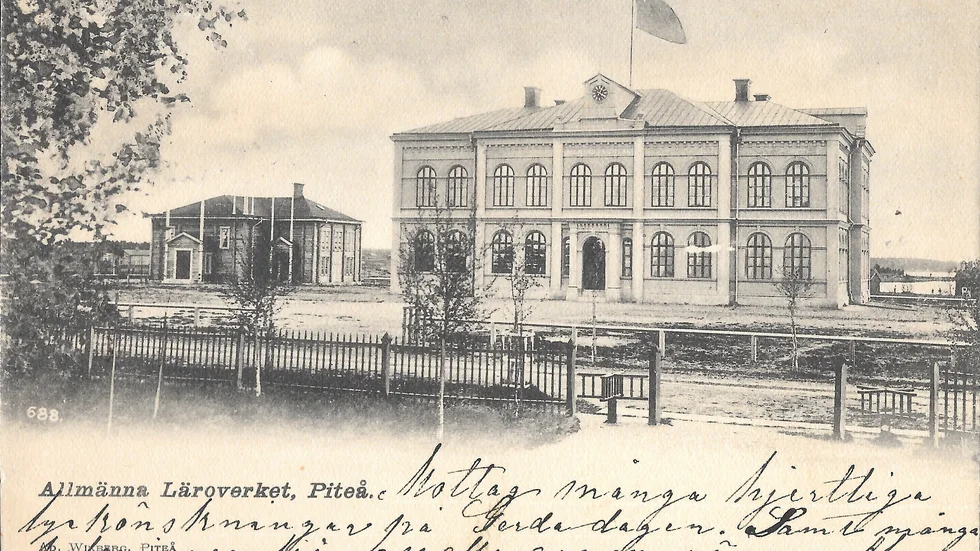 En anrik byggnad som ännu finns kvar. Allmänna Läroverket Piteå från1903.