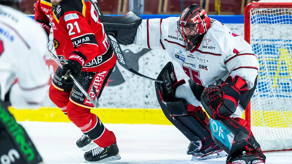 Örebros målvakt Jhonas Enroth höll nollan mot Luleå.