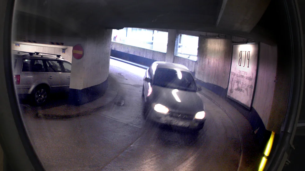 Trafikspeglar skulle kunna göra säkrare för oskyddade trafikanter i Knivsta, skriver Jonas Dahlgren.