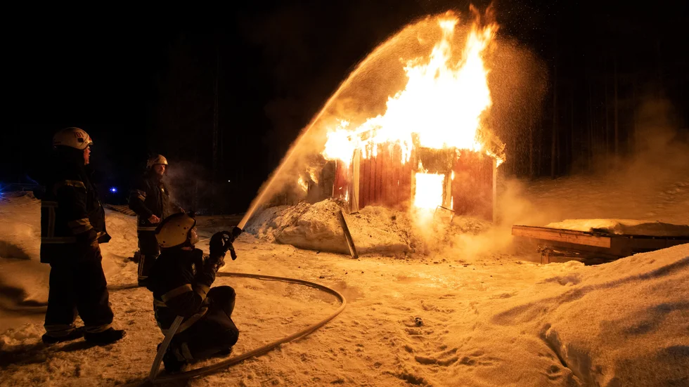 Älvsbyns räddningstjänst ryckte ut till brandplatsen.