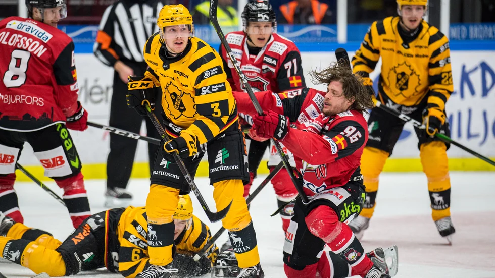 Burström går in som sjundeback i kvällens match mot Malmö.