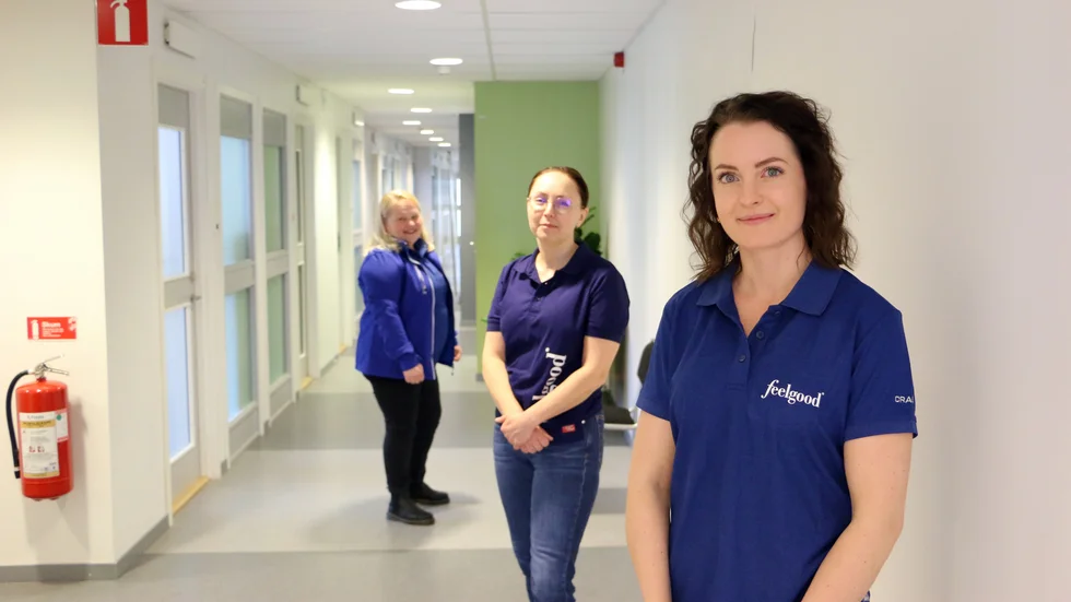Ros-Marie Kemi, Anna-Karin Enström och Hilda Norgren jobbar alla på Feelgood i Piteå. Deras arbete har förändrats i och med pandemin och många kontakter sker i dag digitalt.