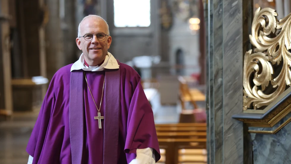 "Och någonstans i framtiden finns också ett ljus", skriver biskop Martin Modéus och uppmanar oss till att hålla ihop även när tiderna känns tunga.