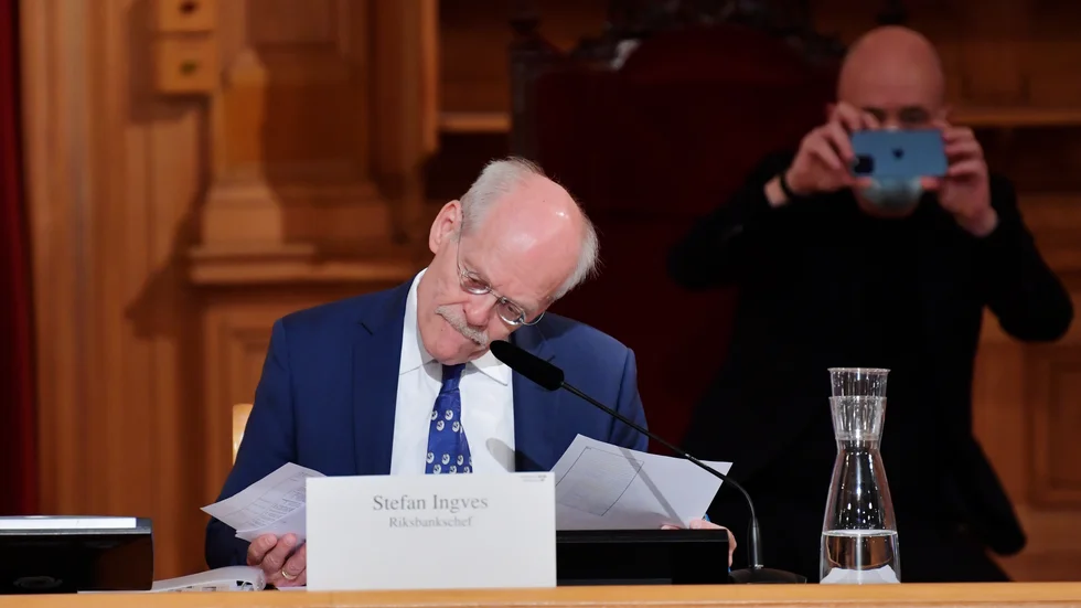 Riksbankschefen Stefan Ingves svarade på en utfrågning om riksbankens agerande under pandemiåret 2020.
