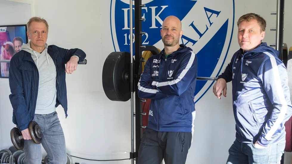 Patrik Spångberg kliver in som assisterande tränare till Mattias Sjöholm kommande säsong. Vilken säsong i ordningen Stefan Lönn gör som målvaktstränare har han själv tappat räkningen på. 