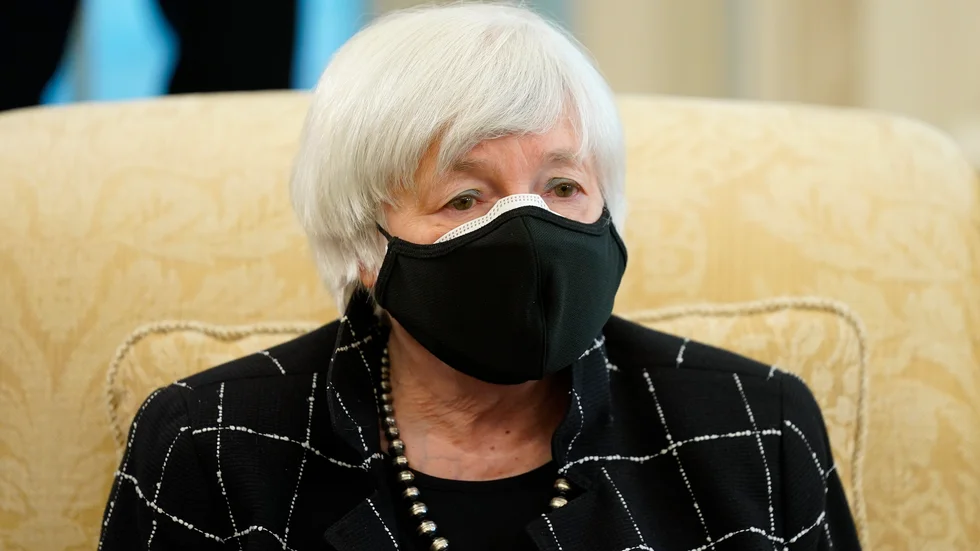 USA:S finansminister Janet Yellen, bakom masken, deltar i G20-mötet. Arkivbild.