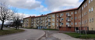 Lägenhetsbranden: "Någon har stoppat in något i brevinkastet"