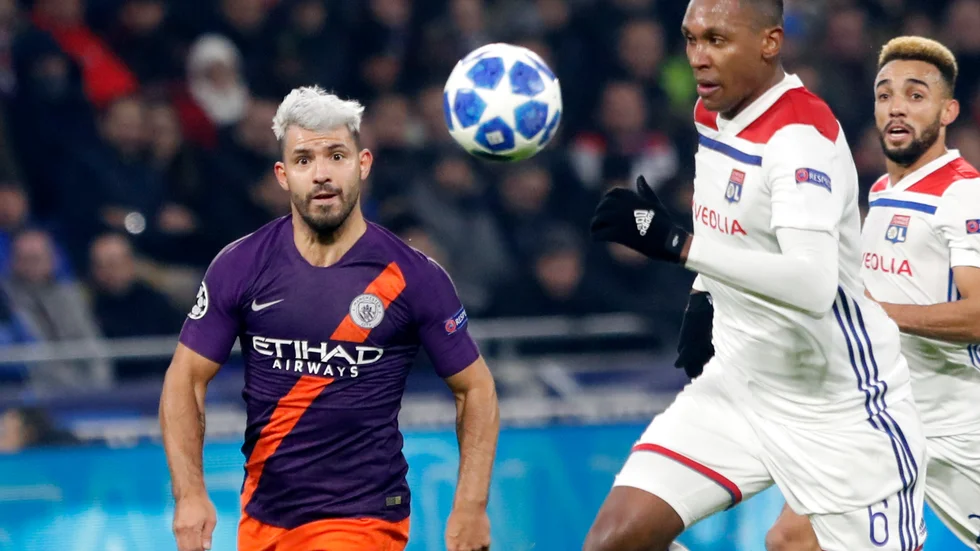 Sergio Agüero, 33, har skrivit på ett tvåårskontrakt och lämnar därmed Manchester City efter tio framgångsrika år.