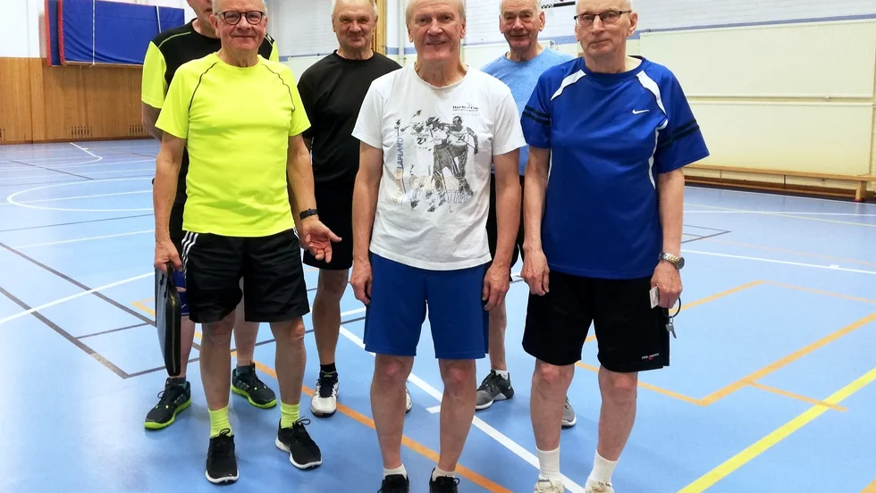 Pensionärerna i Malmberget har kommit igång med gympan.