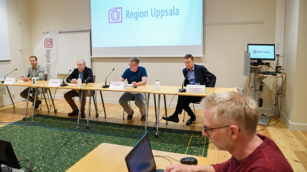 Regionens presskonferenser har blivit ett stående inslag i pandemin. Här direktrapporterar UNT:s reporter Johan Heimer.