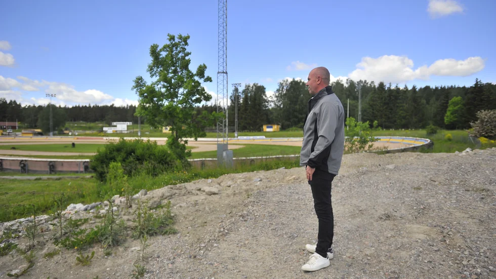 Det finns fortfarande saker att förbättra på Svanstraovalen, men Jonas Wallin tror att den kommer att bli pandemisäker.