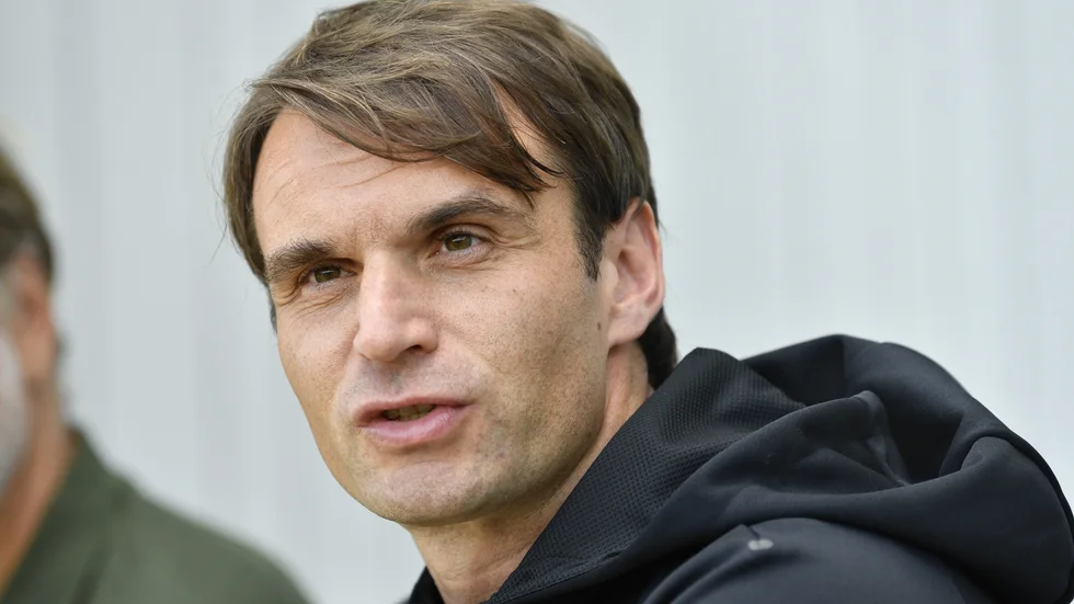 Milos Milojevic på plats på Hammarbys träningsanläggning.