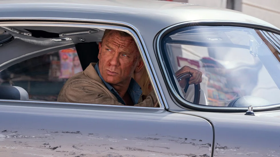 En väderbiten Daniel Craig tackar för sig med hedern i behåll. Pressbild.