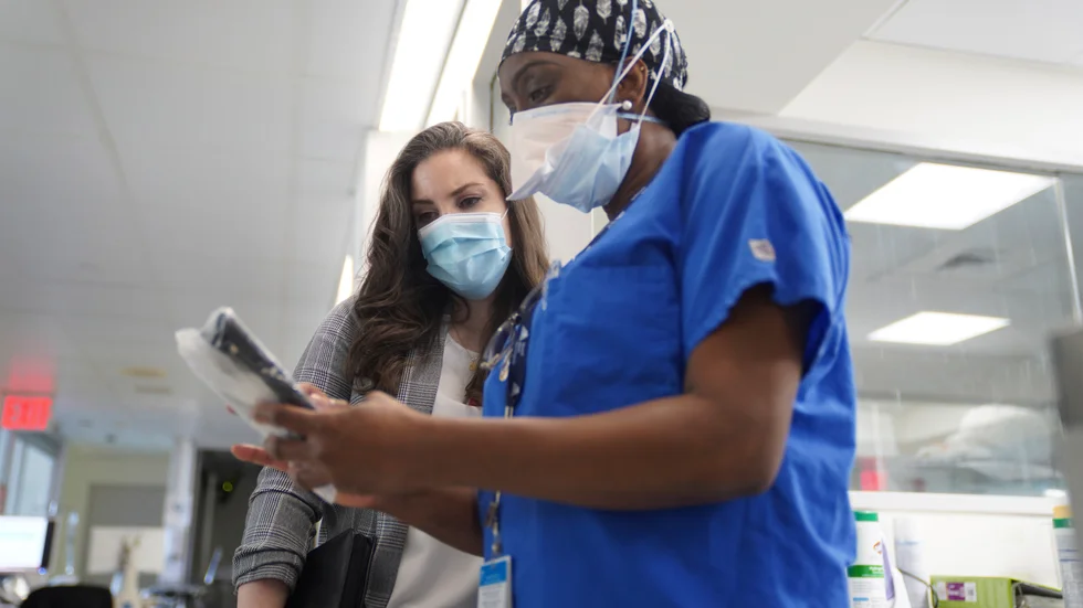 Från och med den 2 augusti måste sjukvårdsanställda i staden New York vara vaccinerade mot covid-19 eller låta testa sig en gång i veckan annars stängs de av från sitt arbete utan lön. Arkivbild.