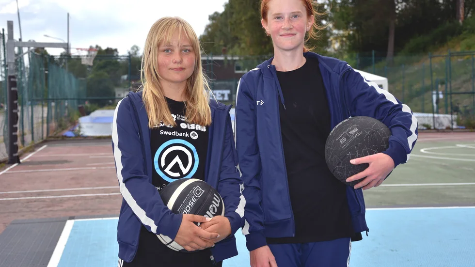 Sanna Johansson och Eveline Retzell Barsk.