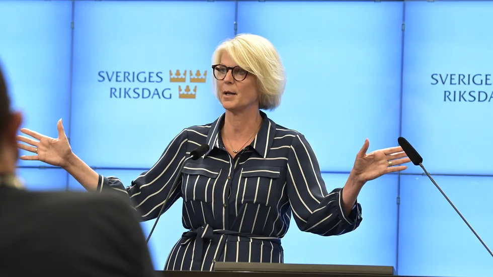 Moderaternas ekonomiskpolitiska talesperson Elisabeth Svantesson undrar hur finansministern ska få igenom sin budget i riksdagen. Arkivbild.