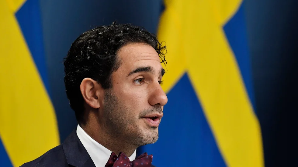 Socialförsäkringsminister Ardalan Shekarabi (S) talar om klassperspektiv för rätten till ledigt med barnen under familjeveckan. Arkivbild.