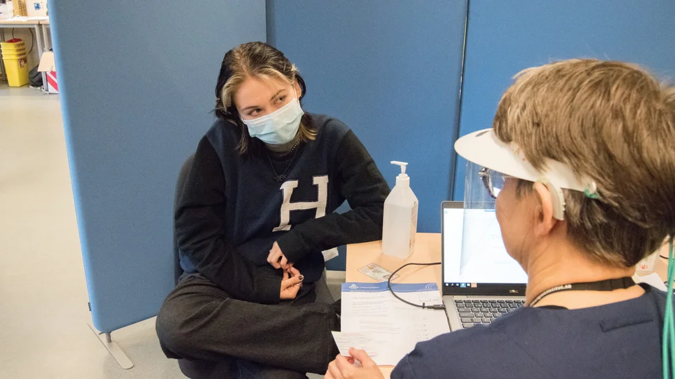 Wilma Hagerman, 16 år, tycker det var perfekt att kunna få vaccinet på skolan.