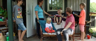 Fyrbarnsfamiljen lämnar Linköping för Tanzania – "Alla barn får fem veton i packningen"