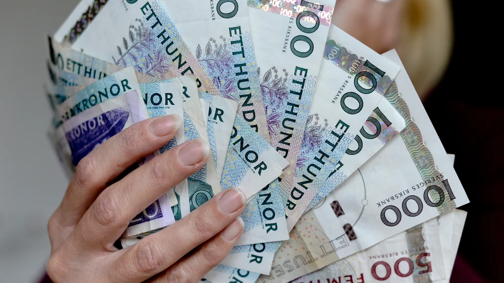 Stora belopp kom regelbundet in på kvinnans konto. Bilden är tagen i ett annat sammanhang och har ingen koppling till Eskilstunakvinnan i artikeln.