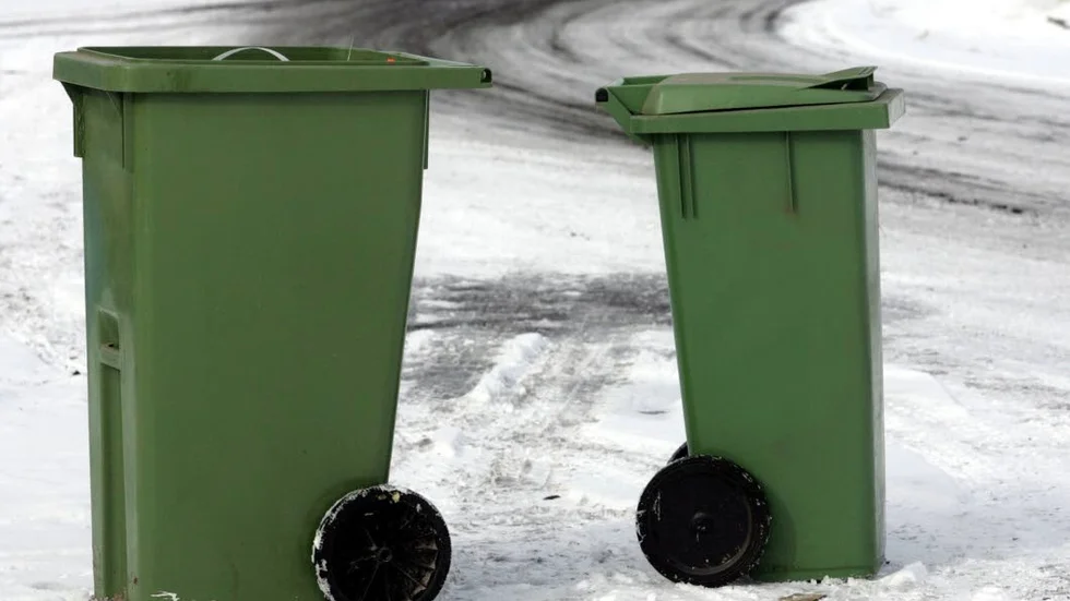 Sopbilen i Arjeplog har gått sönder och vissa områden får inte sina sopor tömda.  (Arkivbild)
