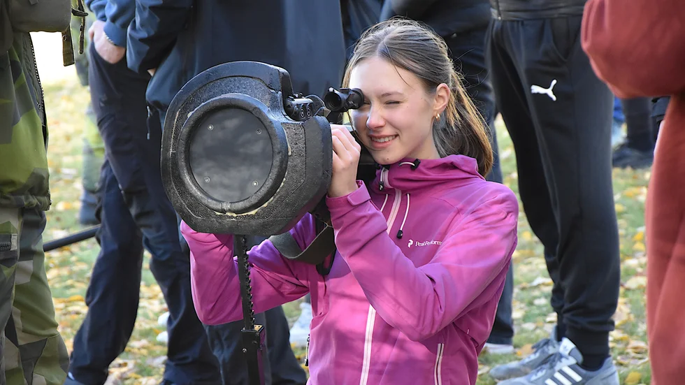 Molly Naalisvaara, Furuhedsskolan i Kalix, har funderat på att mönstra, men vill också flytta och plugga vidare efter gymnasiet.