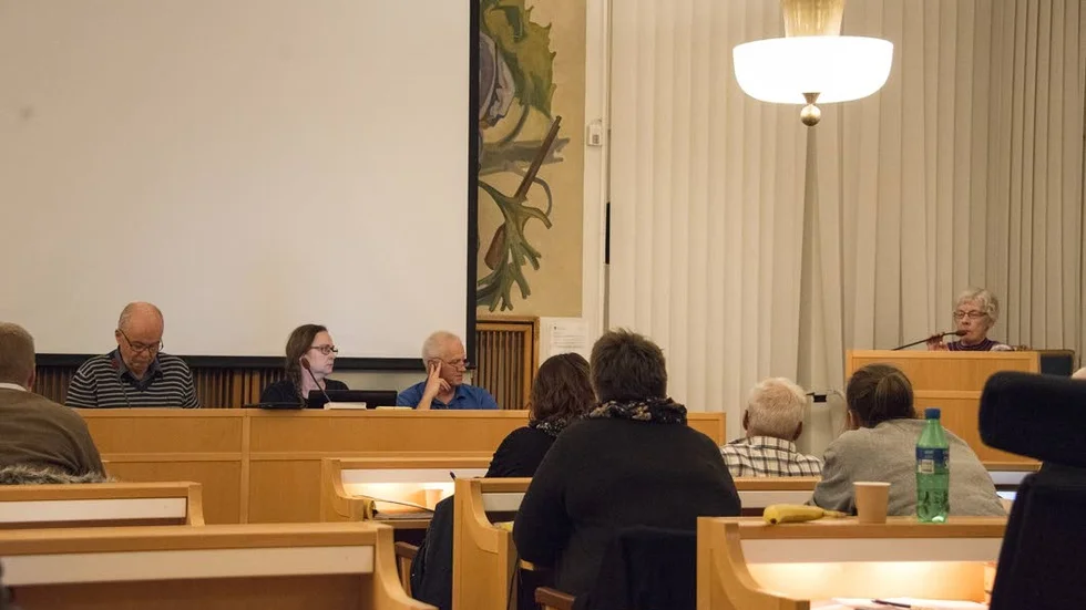 Tomma stolar. Sex poster inom kommunens nämnder samt kommunstyrelsen blev bordlagda vid tisdagens kommunfullmäktige.