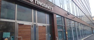 Sex dömda för bluffakturor