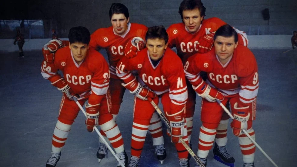 Den sovjetiska superfemman när det begav sig. I dokumentären "Red army" blir det inte helt enkelt att komma de gamla spelarna nära men det blir ändå en mycket sevärd och underhållande film, som inte bara riktar sig till hockey-fans.
Foto: Edge entertainment