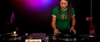 Ifrågasätter mansdominerad DJ-kultur