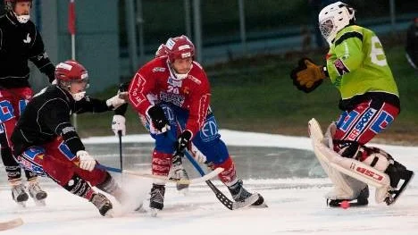 Tobias Wallbergs målform fortsätter att hålla i sig. Här sätter han 4-2 och sitt tionde mål hittills i år.