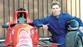 Jimmy Nicander, den förre Varg-föraren, satsar nu mot Formel Ford. Han vann licensen på att vara snabb - i gokart.
FOTO: HANS JOHNSSON
