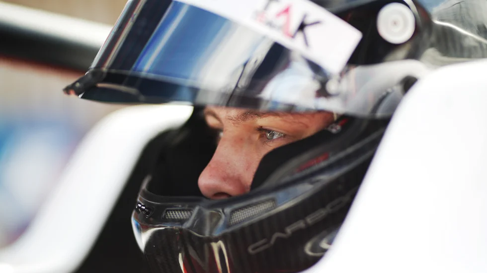 Joel Granfors från Eskilstuna ska, med start under onsdagen, få testa en F3-bil i Spanien. 