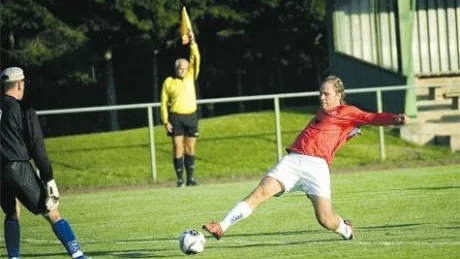 Hird tog en komfortabel seger borta mot Skarphagen med hela 5-2. Foto:Andreas Skogh, 011-200 400