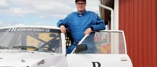 Erik håller i stafettpinnen