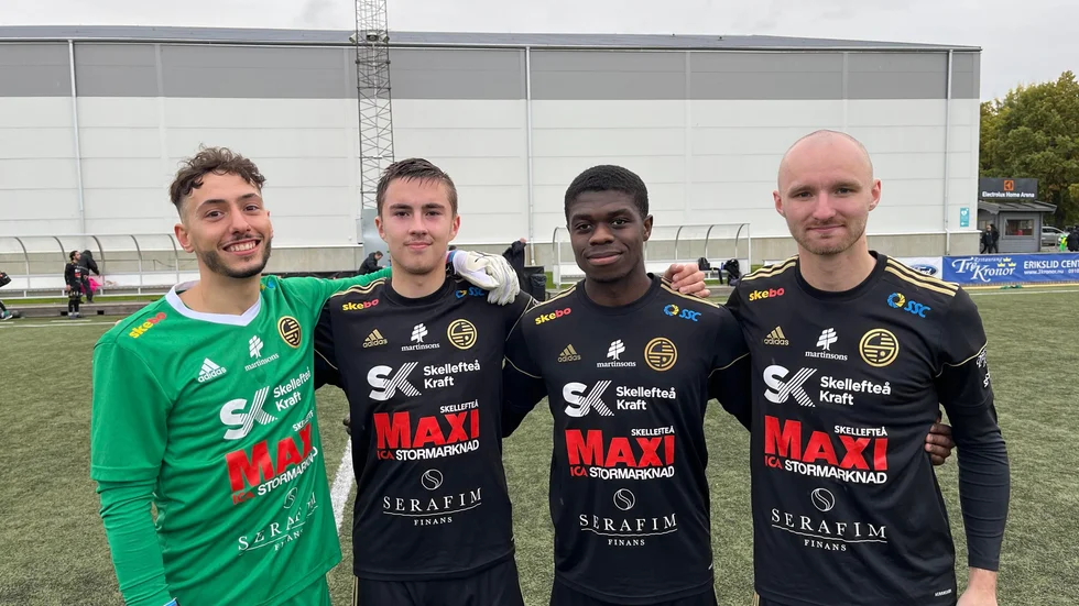 
Skellefteå FF:s målskyttar och Riccardo Brugnoni som höll nollan.