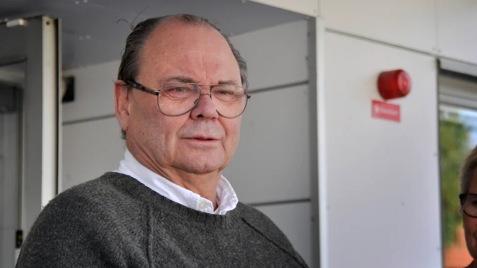 Pär-Olov Olsson (M) säger att man inom Östhammar Vatten skiljer på pengar man får från kommunens skatteintäkter och pengar från VA-avgifterna.