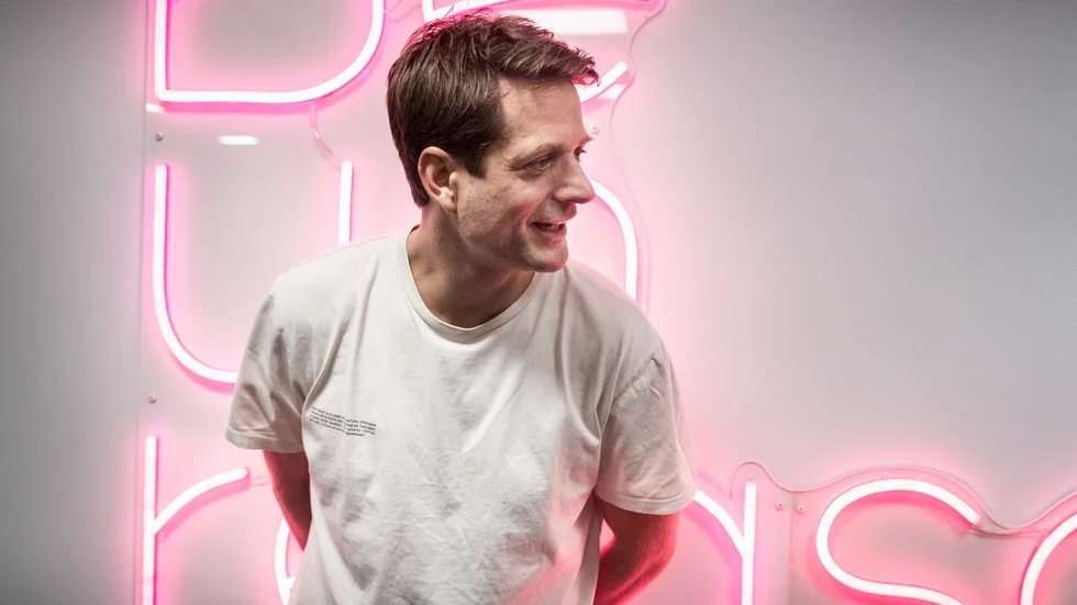 Klarna:s vd Sebastian Siemiatkowski kritiserades bland annat för att ha givit beskedet i ett förinspelat videomeddelande. Arkivbild.