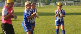 Ingen champagnefotboll i toppmöte
