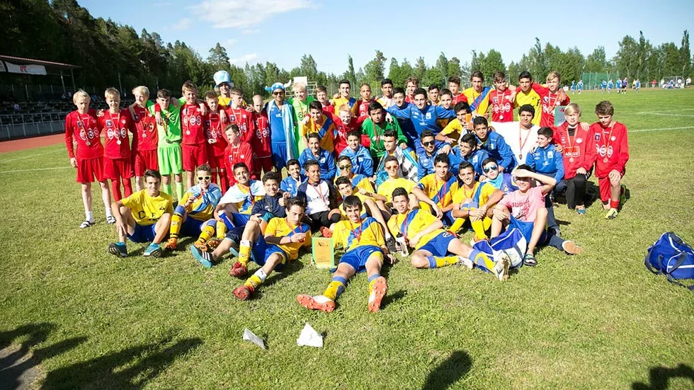 Festen kan börja. Piteå laddar för årets fotbollsfest när PSG inleds på fredag.