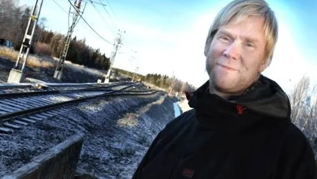 "Det här känns inte alls tryggt. Vad händer med alla löften och vad händer med pengarna som skulle gå till gångbron", undrar Göran Wigren, planeringschef i Haparanda.
