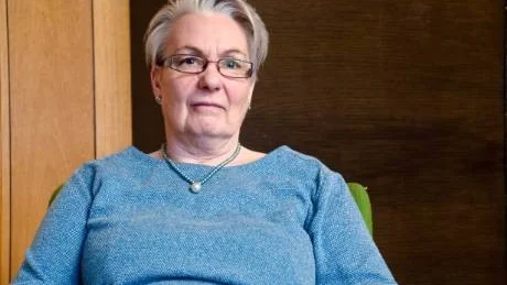 FRITT SKOLVAL. Rigmor Åström (M) reagerar på att kommunledningen försöker inskränka det fria skolvalet i sitt slutbud till skolorna i Edeforsbygden.
