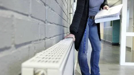 Några element är varma, andra har antingen tagits bort eller byggts in i grupprum, men situationen i allmänhet i Pitholmsskolan är inte acceptabel, konstaterar huvudskyddsombudet Lena Westerberg-Marklund.
