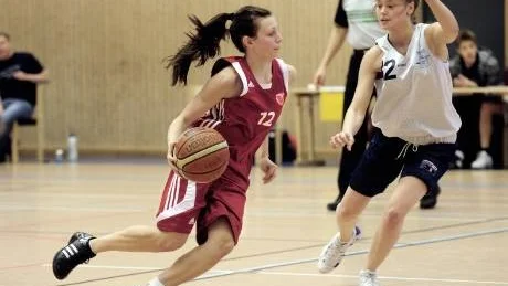 BRA. Emma Erikssons Gladan, flickor 94, är klara för USM final four. Men mot BG blev det stopp.